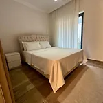 度假居 Duplex 2 Bedroom With Garden *