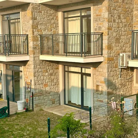 Дом отдыха Duplex 2 Bedroom With Garden Имврос