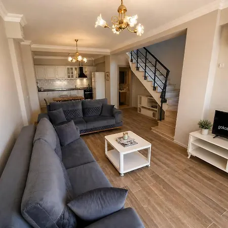 Nyaraló Duplex 2 Bedroom With Garden