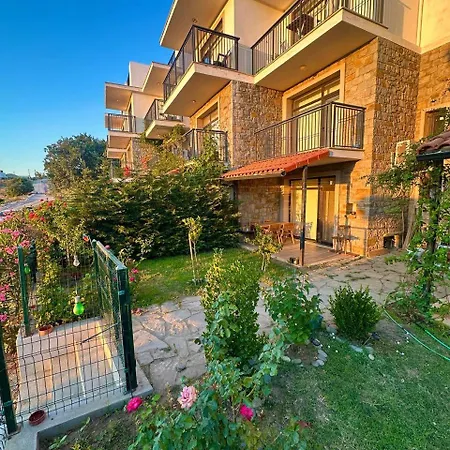 Duplex 2 Bedroom With Garden Nyaraló İmroz